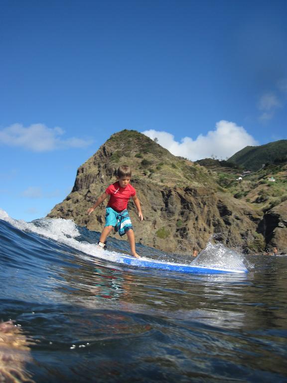 Madeira Surf Camp Porto Da Cruz Exterior foto